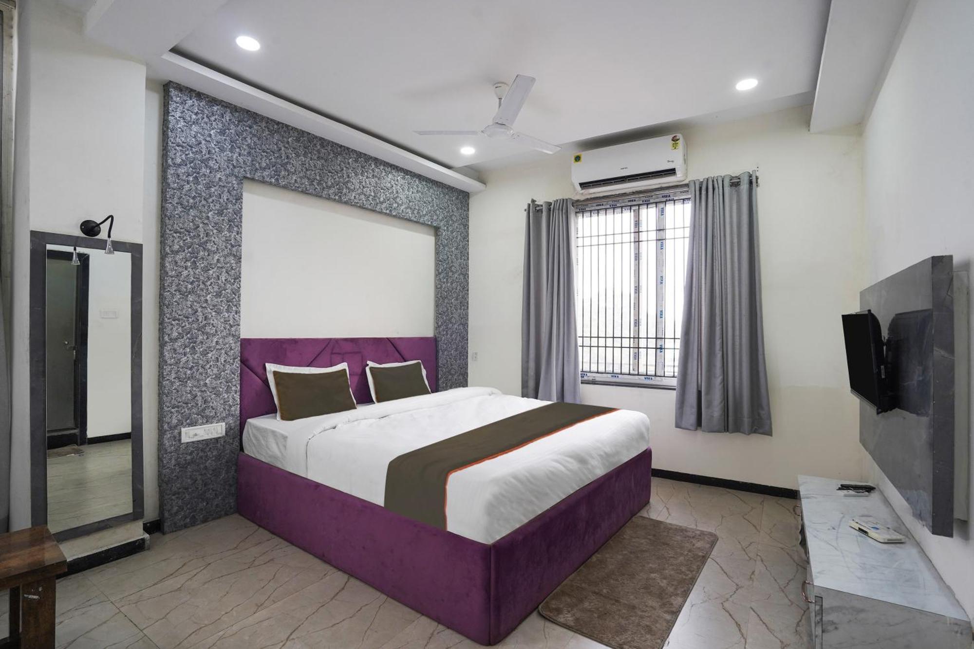 Townhouse Amanaka Formerly Hotel City Pride Rāipur Esterno foto