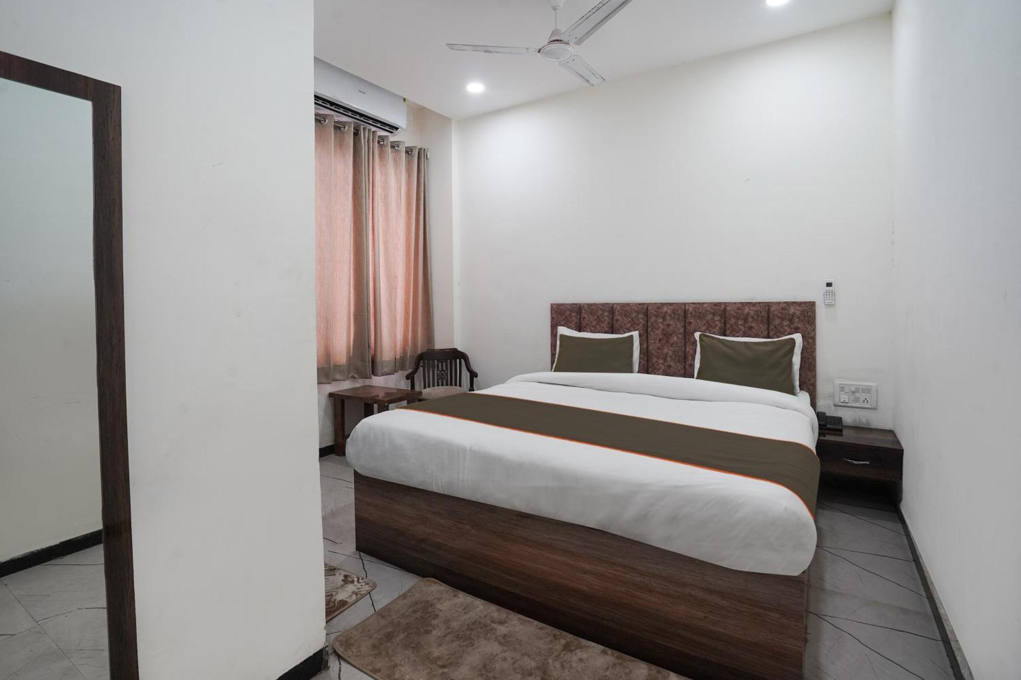Townhouse Amanaka Formerly Hotel City Pride Rāipur Esterno foto